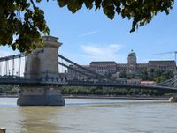 Rad und Schiff Br&uuml;cke Budapest